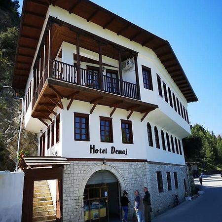 Hotel Demaj Berati Exterior foto